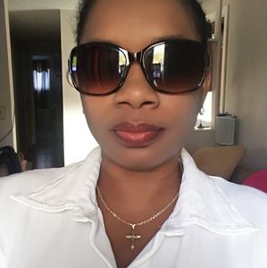 Meet your Posher, Aneicia